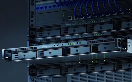 Thiết bị lưu trữ dữ liệu NAS Synology RS822RP+